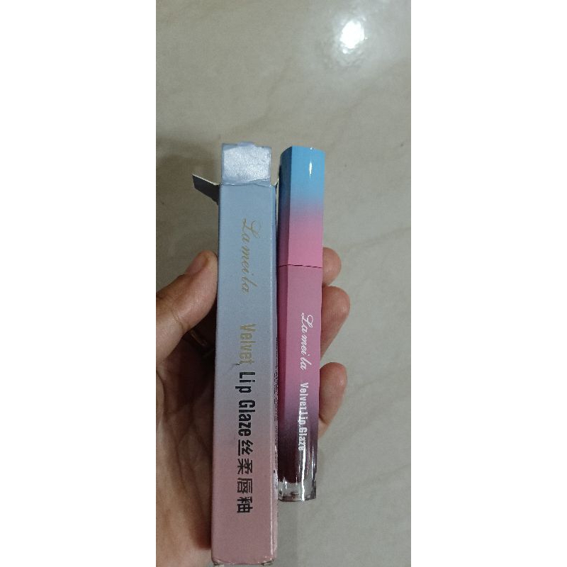 LAMEILA VELVET LIP GLAZE