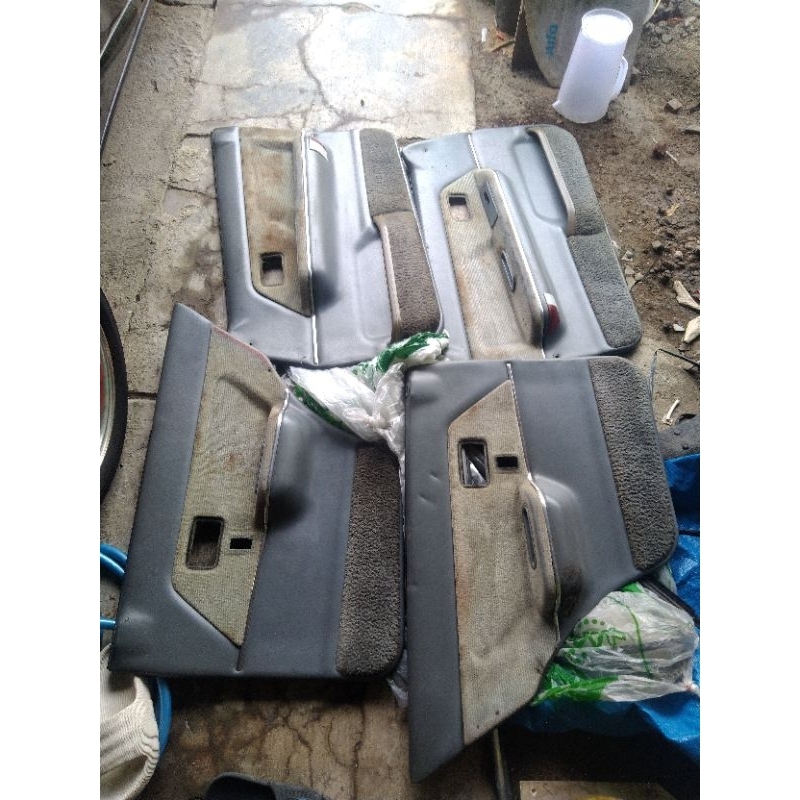 dortrim + power window (depan aja kanan kiri) ford laser/mazda 323 set depan belakang kanan kiri