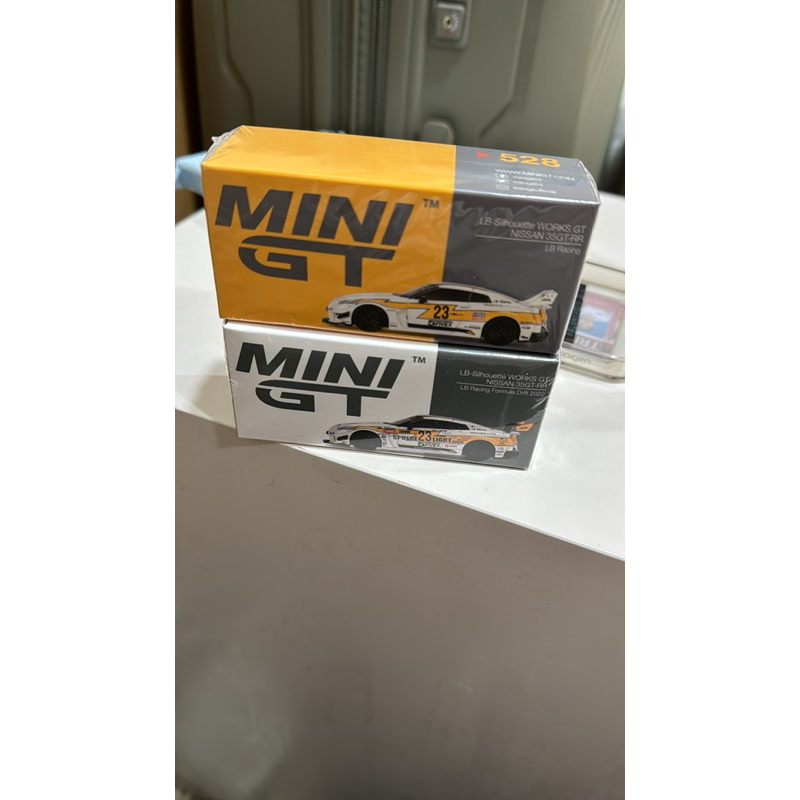 Mini GT Nissan R35 LBWK Sepaket LB Racing n Formula Drift