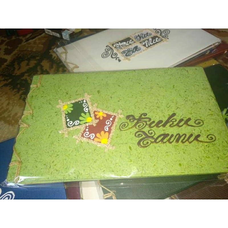 

Satu Set Buku Tamu (2pcs) Buku tamu Elegan mewah, Souvenir pernikahan, Buku Tamu mewah isi 2set warna Random, khitanan,wedding, souvenir hajatan