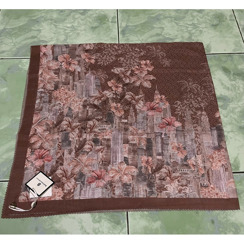 SALE Buttonscarves Malaya Brown No Box