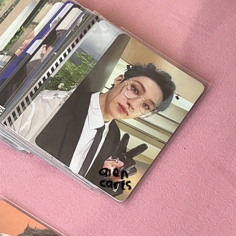 pc photocard jewel odd oddinary bangchan chan skz straykids kacamata