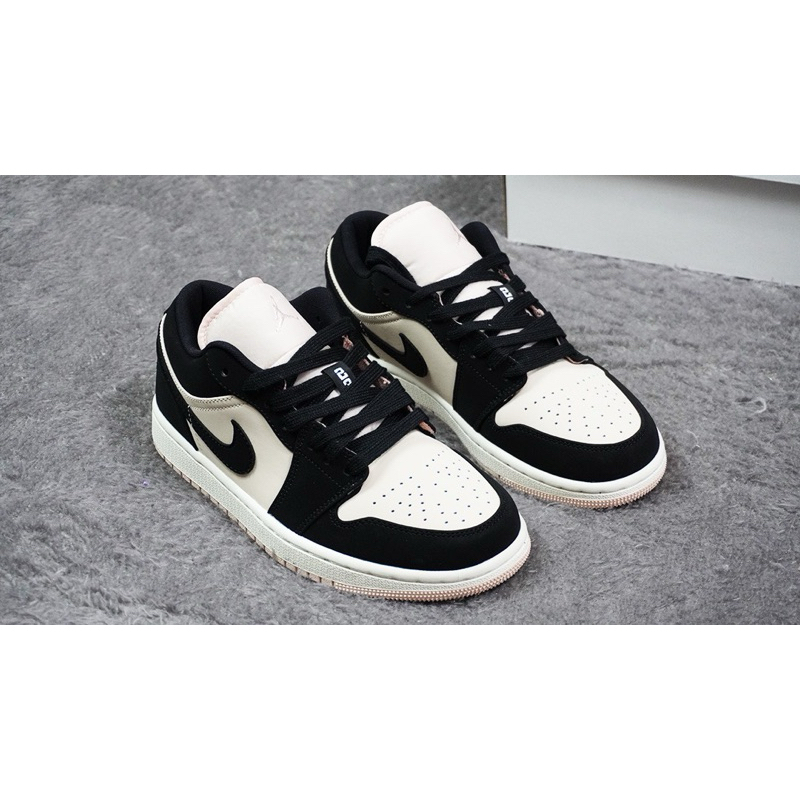 NIKE AIR JORDAN 1 BLACK/GUAVA ICE-WHITE