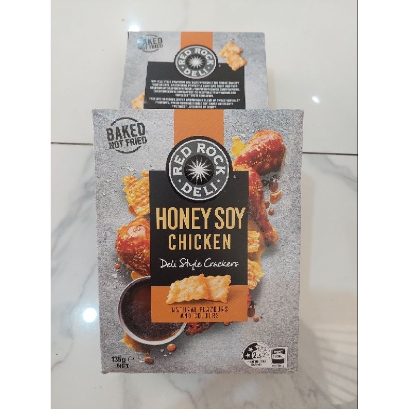 

red rock deli honey soy sauce crackers 135gr , cheddar & parmesan , sweet chilli & sour cream