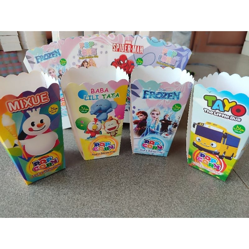 

KOTAK POPCORN BUNGKUS POP CORN KOTAK KEMASAN BUNGKUS POPCORN UKURAN 14X8 CM