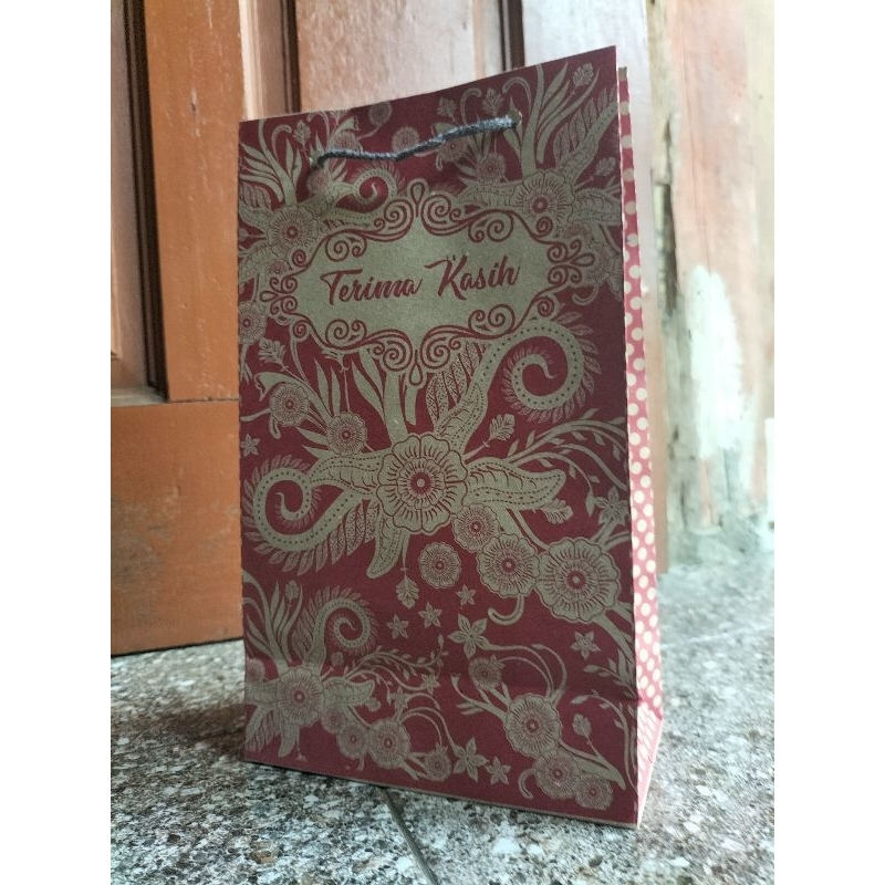 

PAPER BAG MOTIF UKURAN 15X8X25/PXLXT