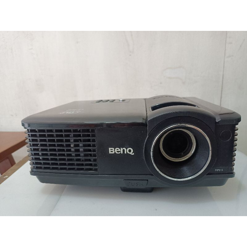 proyektor benq mp515