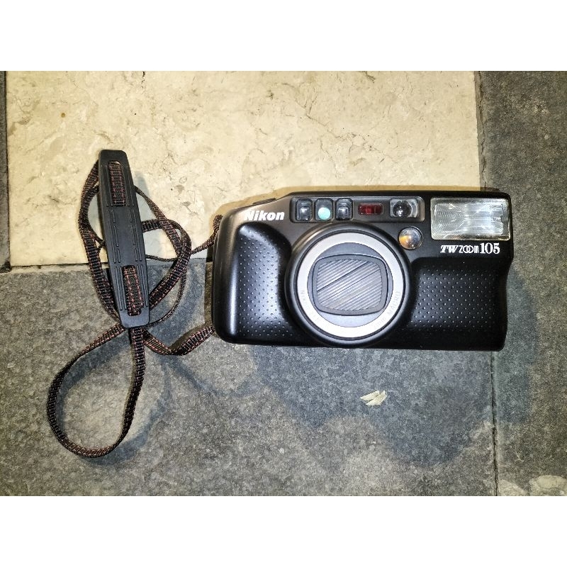kamera Analog Nikon TW Zoom 105