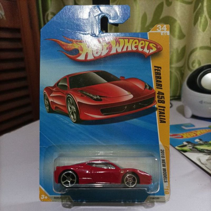 Hotwheels Ferrari 458 Italia Blue Card
