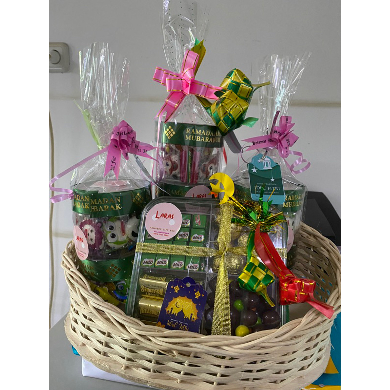 

paket lengkap hampers