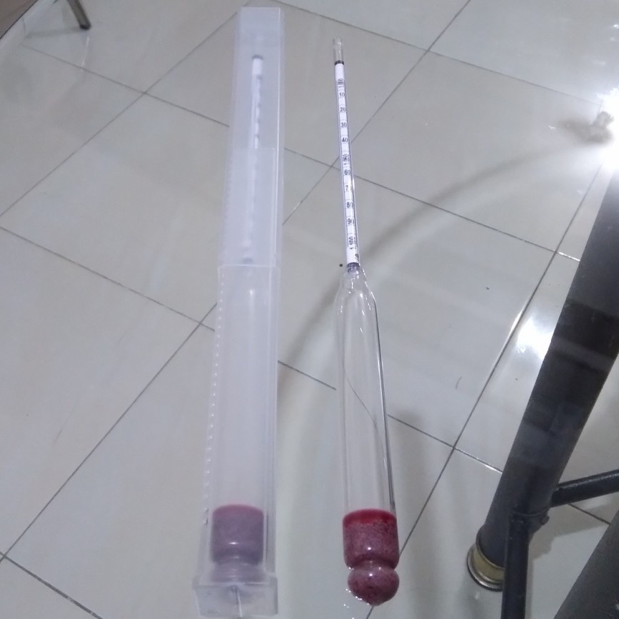 Hydrometer Range 1.000-1.100 Untuk Minyak Cengkeh Minyak Atsiri Hydrometer 1000 - 1.100