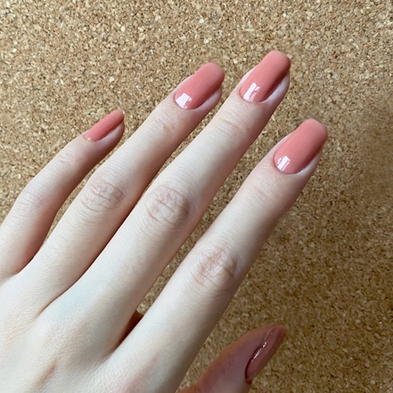 Kuku pendek warna solid oranye merah muda yang lembut 24pcs kuku lucu berkualitas tinggi kuku palsu 