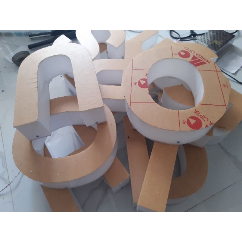Huruf Timbul Akrilik | Huruf Timbul 3d Akrilik | Letter Timbul Akrilik LED