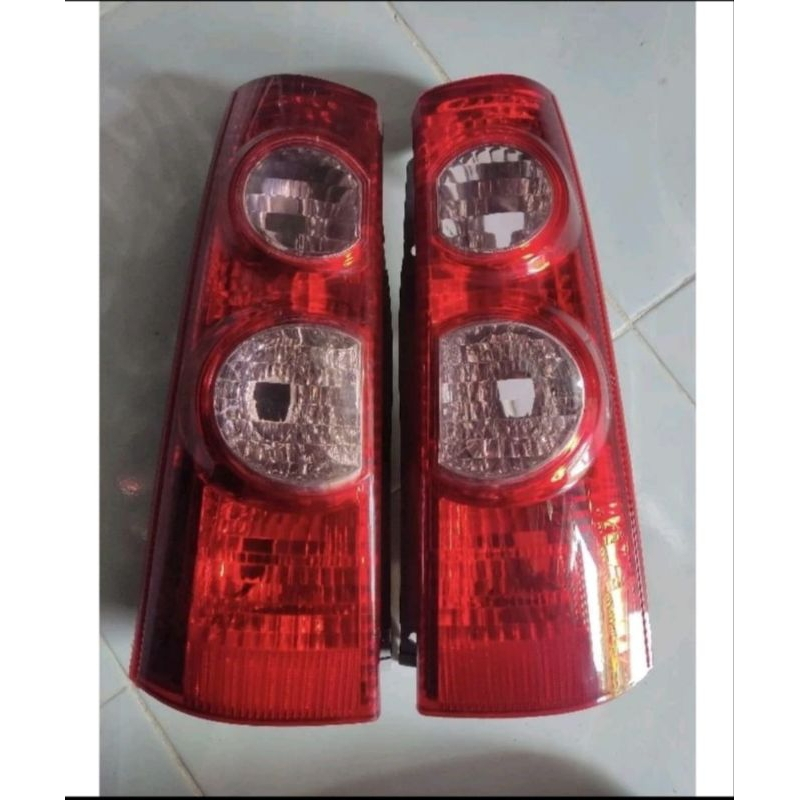 Stoplamp Lampu Belakang Avanza VVTI 2006 2007 2008 2009 2010 2011