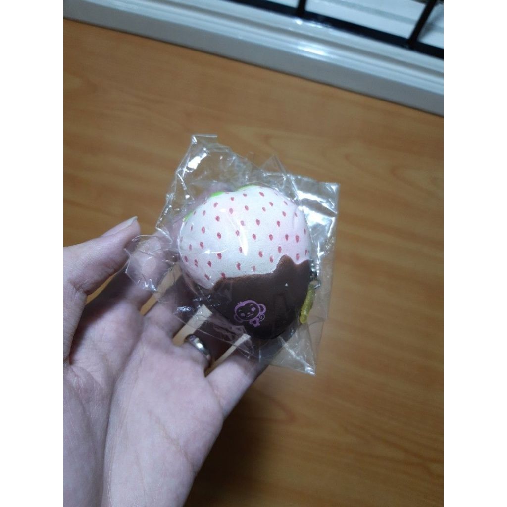 Punimaru Mini Strawberry Squishy
