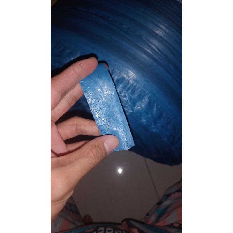 

Tali Rafia Warna Biru 1 kg