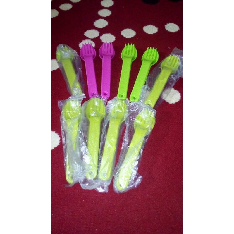 TUPPERWARE cutlery set