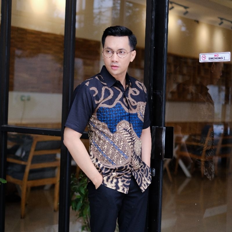 Kemeja Batik Pria Slimfit Lengan Pendek Motif Tikungan Asmara Baju Batik Pria Lapis Puring Hem Atasa