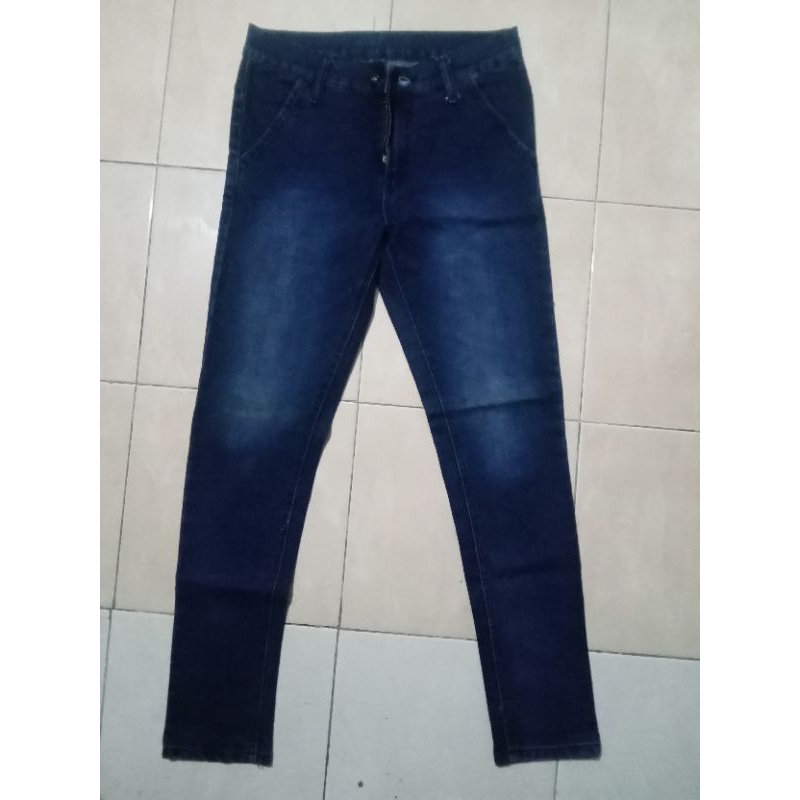 Celana Jeans Bekas Pria Berbagai Merk