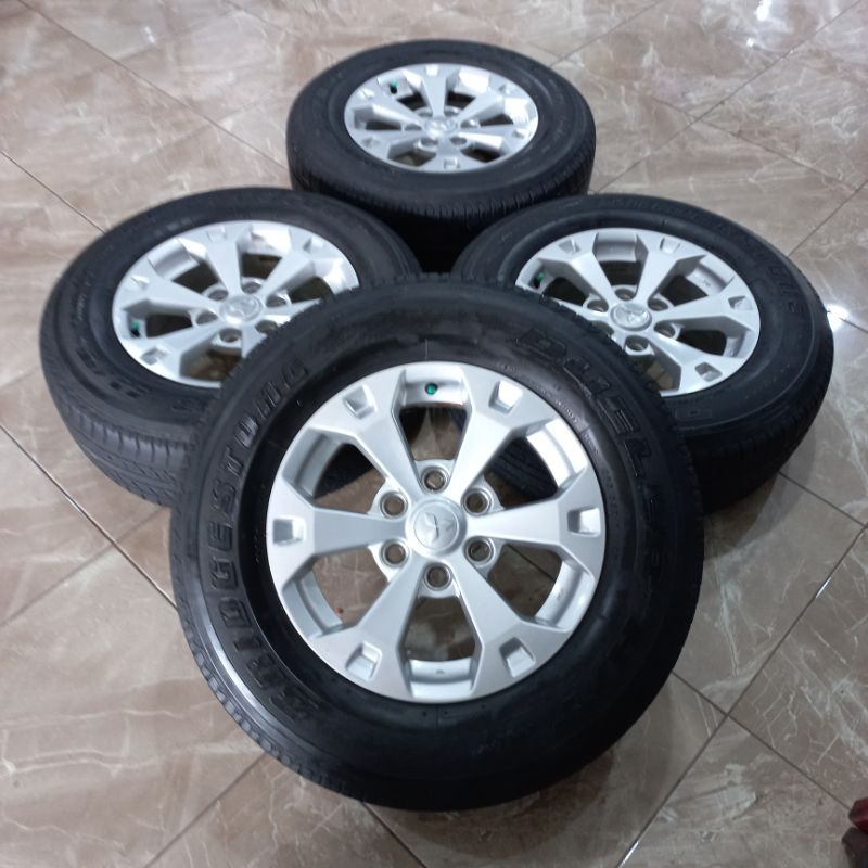 JUAL VELG SEKEN OEM PAJERO DAKAR R17 + BAN BRIDGESTONE 265/65 R17
