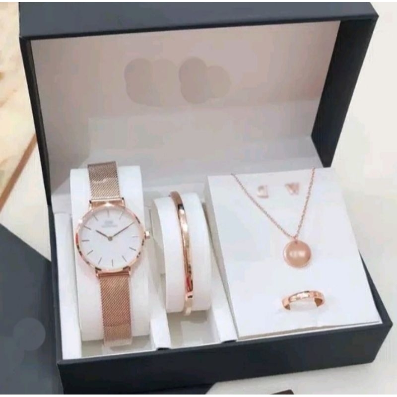 (Preloved) |jam tangan wanita DW 1 set Free box Original
