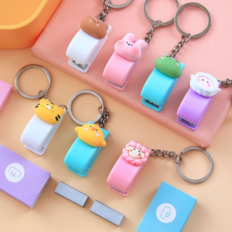 

staples karakter gantungan kunci / staples sanRio karakter