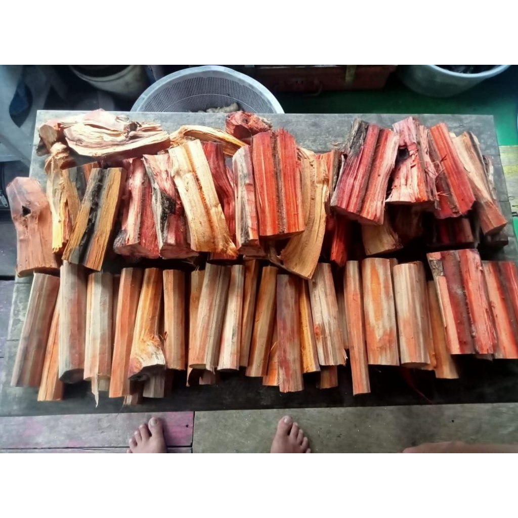 

Kayu Secang Batang Asli kemasan 50 gram | Kayu Seppang Original | Kayu Sappang Ori| Kayu Secang Stik | Kayu Secang Batangan | Kayu Secang Merah