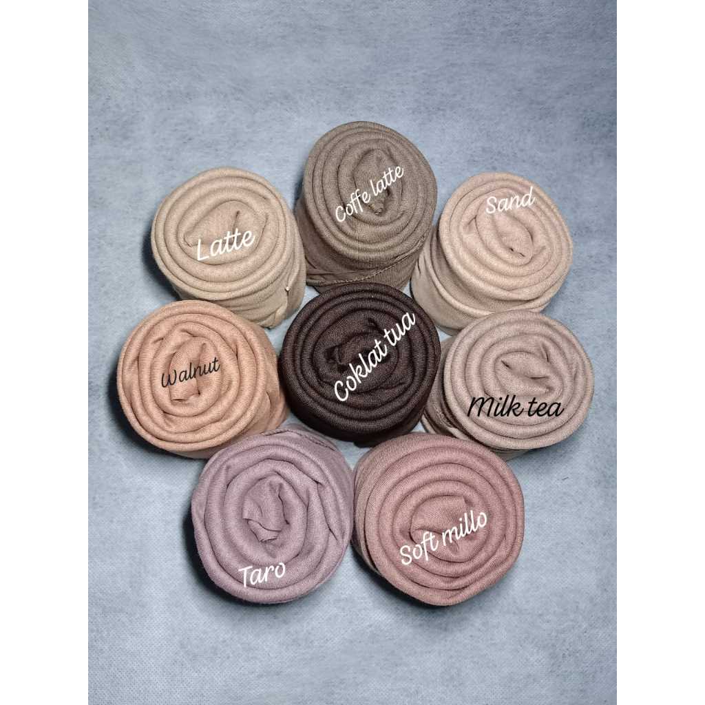 Hijab Segi Empat Paris Old Varisha, Red rose, Azara