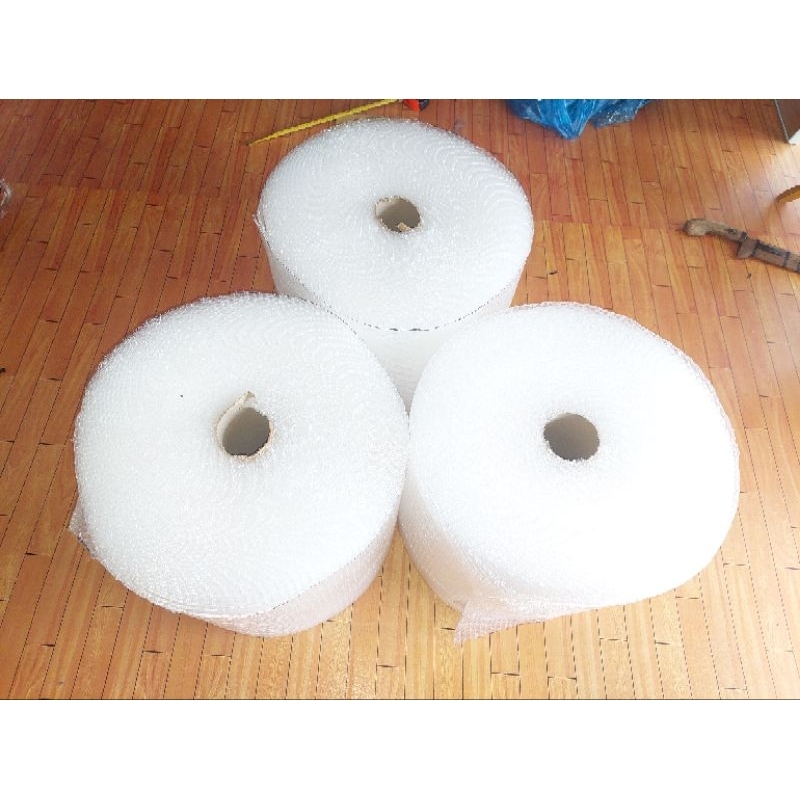 

Bubble Wrap Ukuran 1/3, 1/4 Roll ( 40 Cm x 50 M)