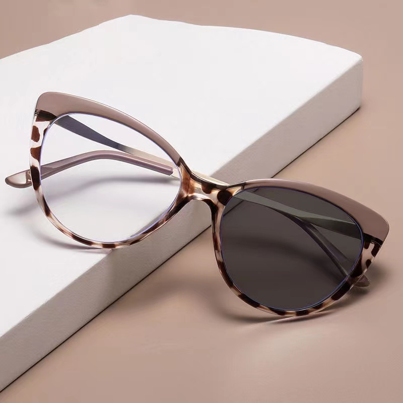 Kacamata lensa photocromic anti radiasi wanita pria kacamata bingkai Titanium Fuji Cat Eye Anti UV f