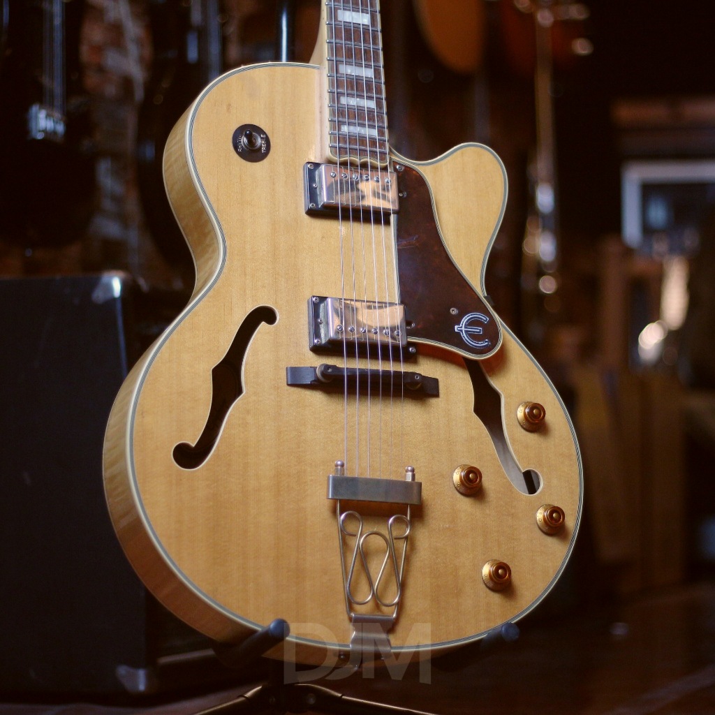 Epiphone Joe Pass Emperor II/N (bekas)