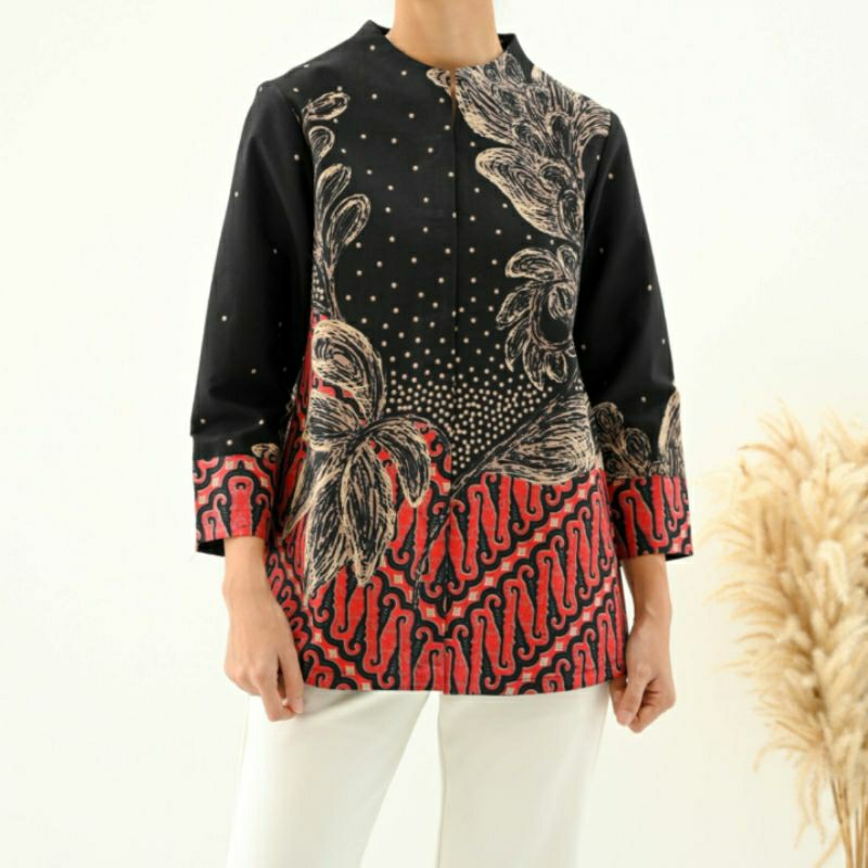 atasan batik wanita modern motif daun besar warna hitam