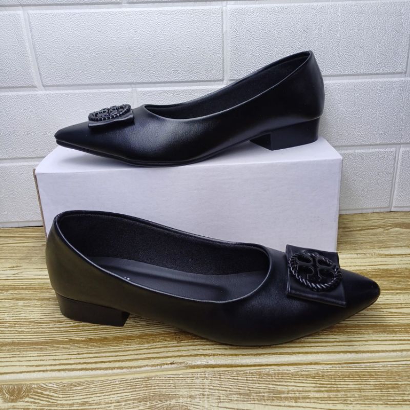 sepatu pansus wanita kekinian