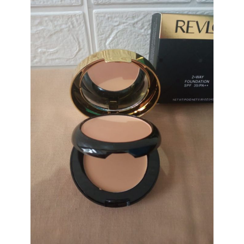 Bedak Revlon