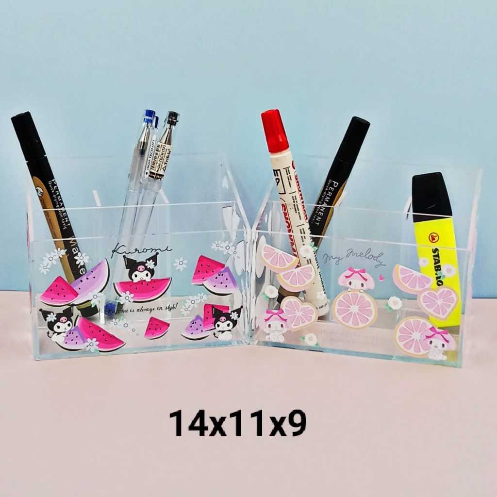 

TEMPAT PENSIL AKRILIK 4 SEKAT KARAKTER |TEMPAT PENSIL AKRILIK MELODY |TEMPAT PENSIL AKRILIK KUROMI