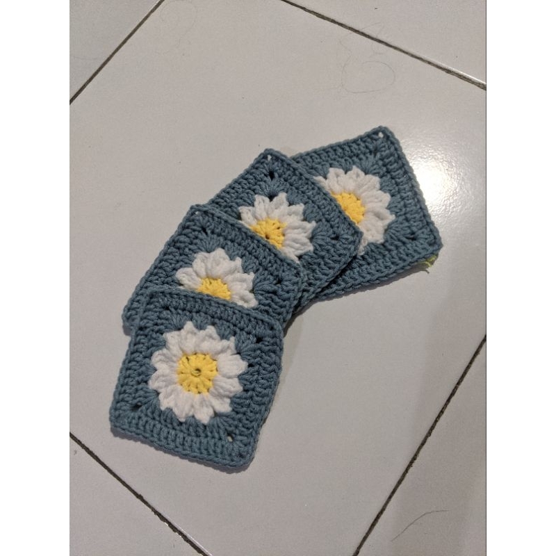Granny Square Bunga Daisy Milk Cotton part Cardigan rajut