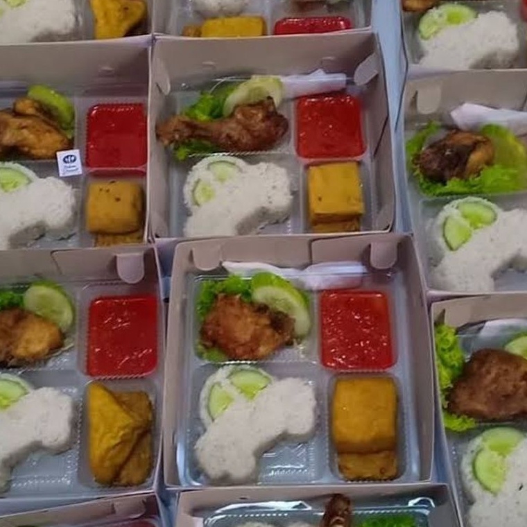 

SBYH4294 STOK SIAP COD Nasi Box Ayam Goreng Termurah