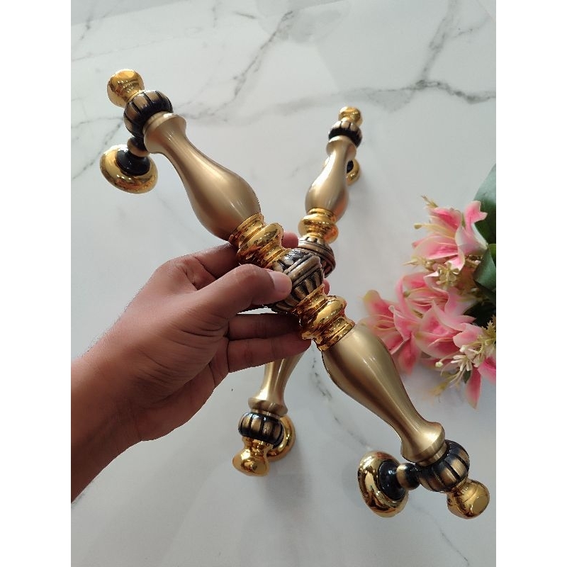 Handle Pintu Kuningan Tarikan pintu kuningan antik