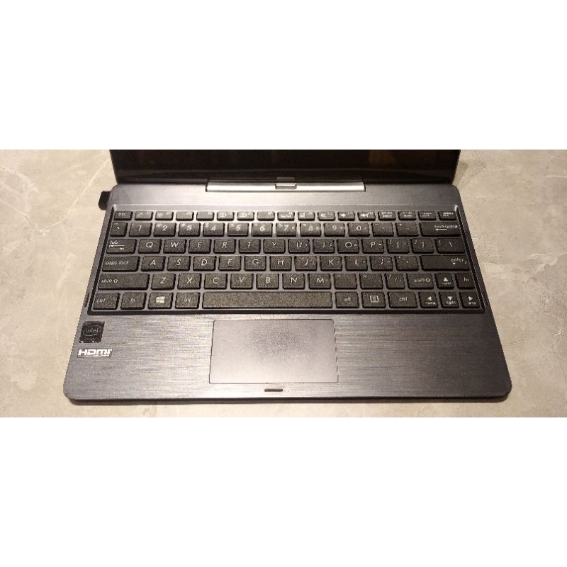 jual laptop Asus transformer T100 (bekas) 2 in 1 bisa laptop - bisa tablet