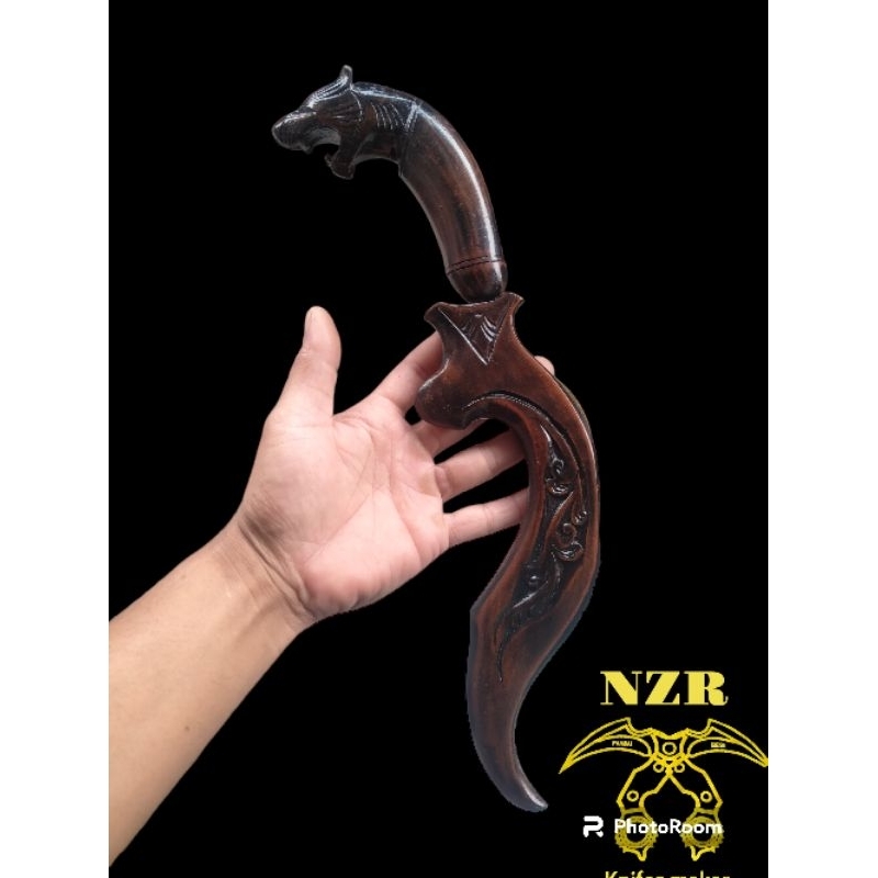 kujang kuningan besar ada