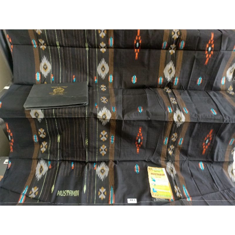 mustamin_ski_songket_ikat