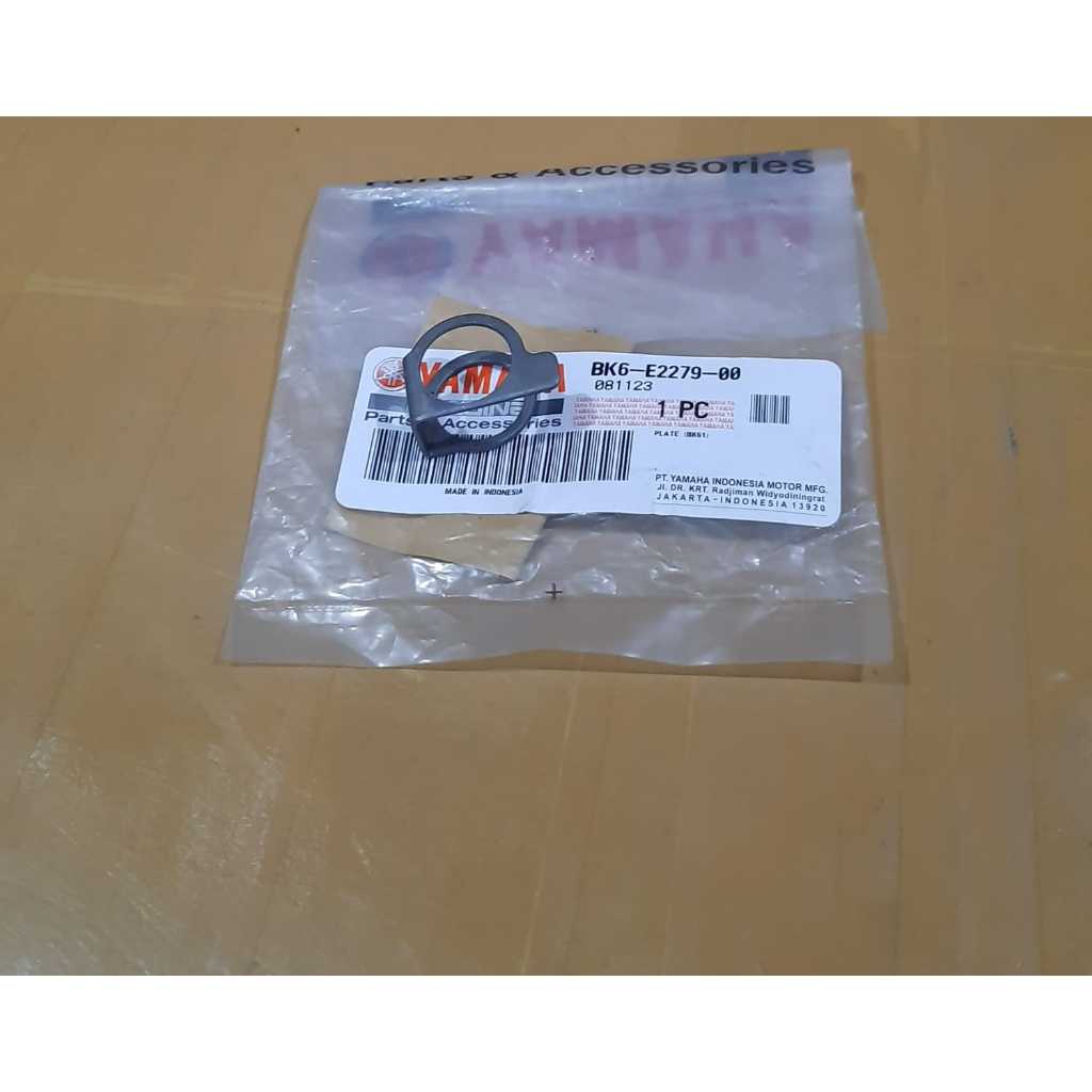 PLAT PELATUK YAMAHA VIXION/R15(2018) KODE BK6-E2279-00