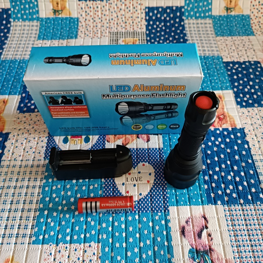 Senter C8 Cahaya Kuning Swat Police 99000 W