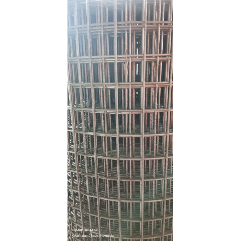 Kawat Loket Galvanis Type 228 Tebal 4 mm Kotak 5 CM x 5 CM Harga Perrol