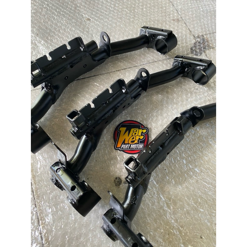 Sambungan Mesin Honda Beat led Original Engine mounting Scoopy K2f / Genio / beat street led / beat 