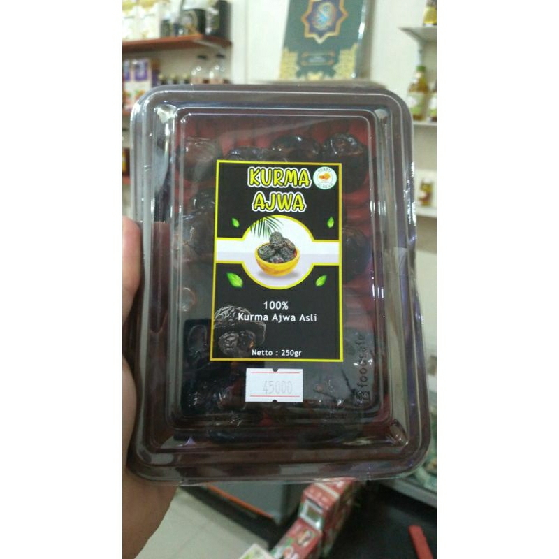 

KURMA AJWA - ORIGINAL - 250 GRAM