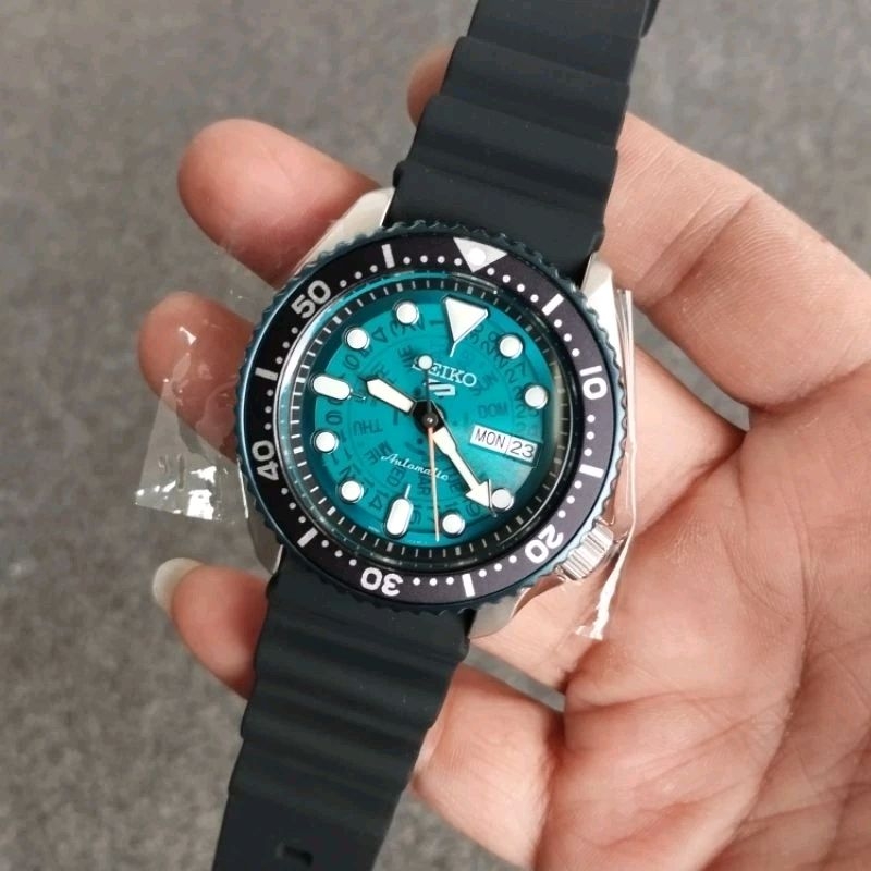 SEIKO 5 Sports Automatic  SRPJ45K1 Original Garansi Resmi SRPJ45