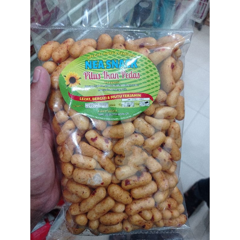 

Nea snack pilus ikan pedas