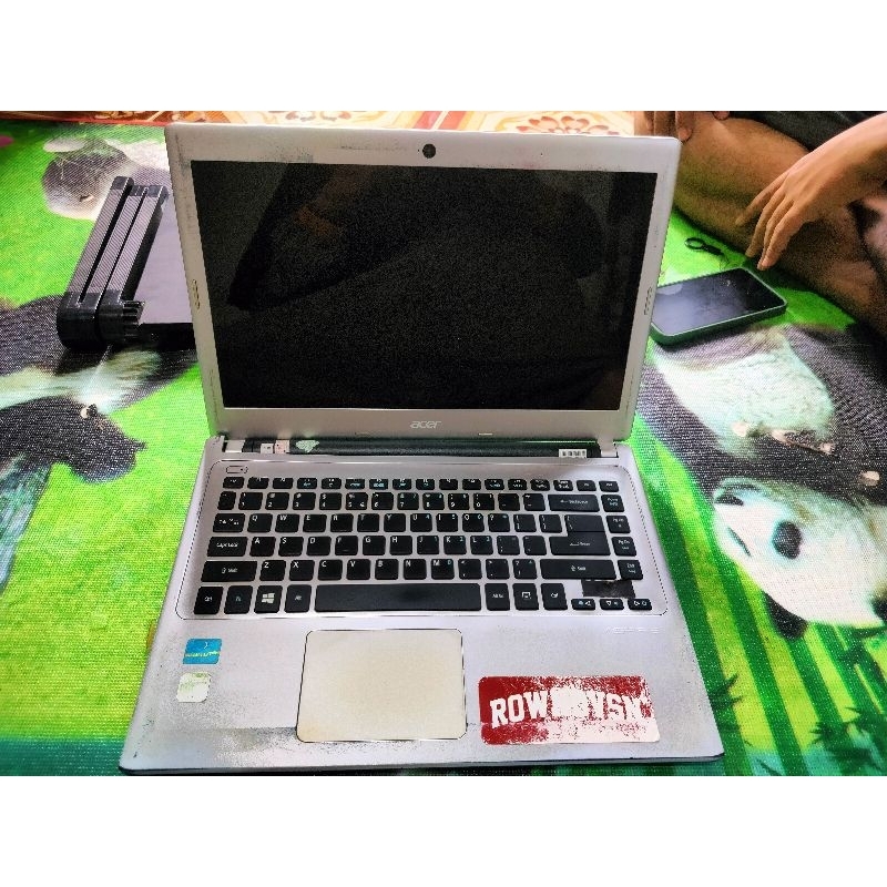 Laptop Acer Aspire V5-471G Intel Core i5-3337U