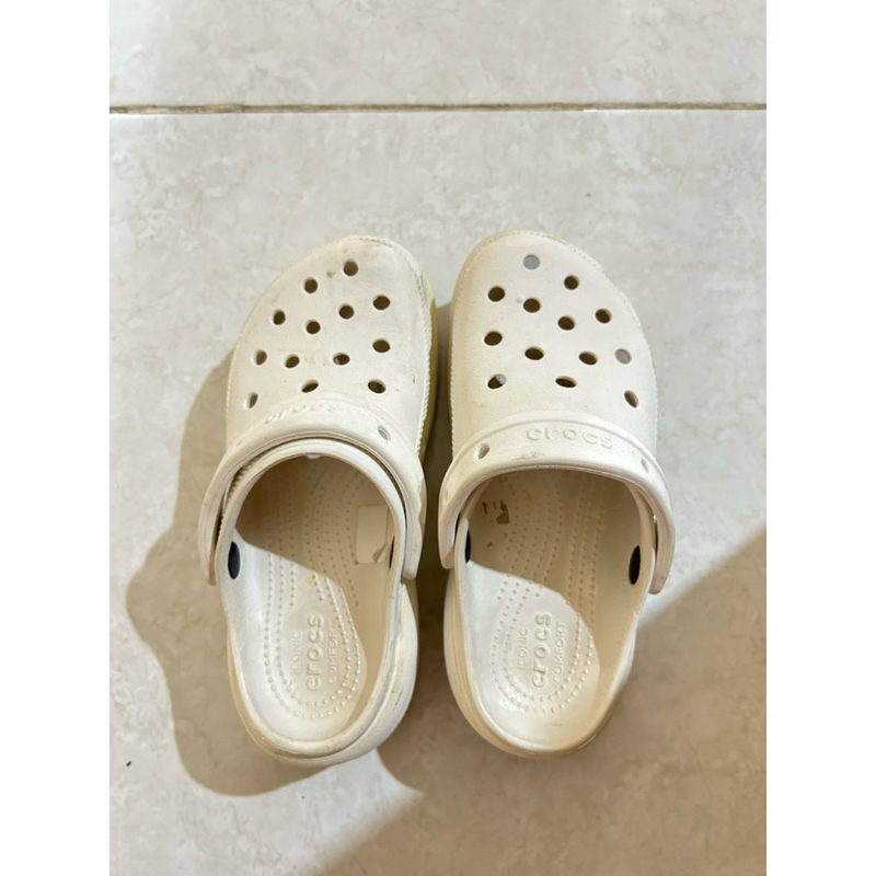 preloved CROCS Wedges